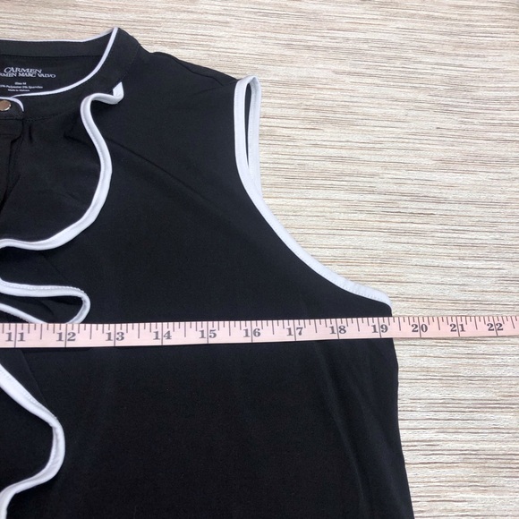 Carmen Marc Valvo Black Ruffle Front Top - Picture 10 of 16